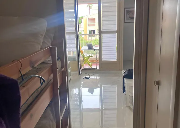Studio En Residence Avec Parking
