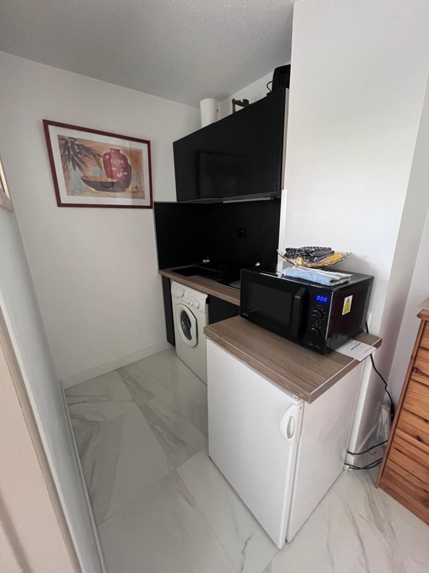 En Avec Parking Apartment *